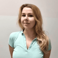 Oliwia Balicka - fizjoterapeuta